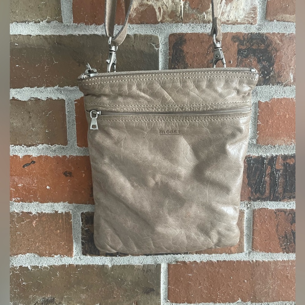 M0851 Tan/Grey Crossbody Bag